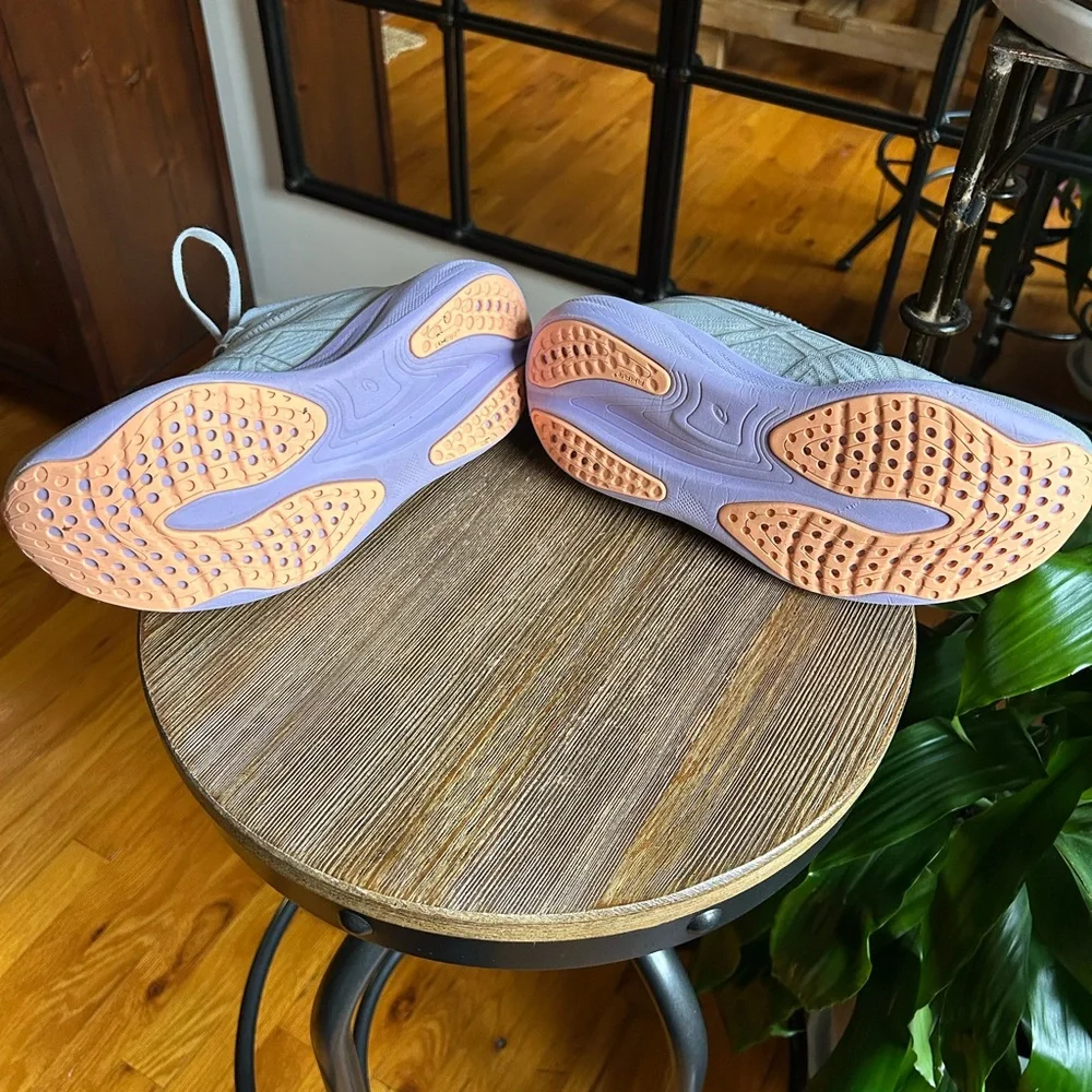 2-PR Asics Gel Nimbus 25 Gray and gel nimbus 25 light purple sneakers - Picture 4 of 4